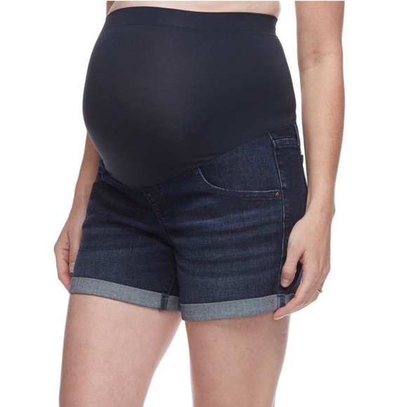 a:glow Maternity Denim Shorts - Picture 2 of 8
